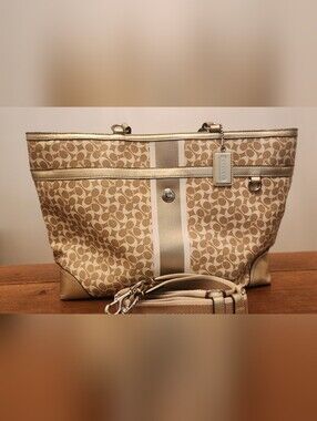 Coach Circa 2011 Classic Diaper Bag Tote with Contrast Center Stripe Pristine!!!